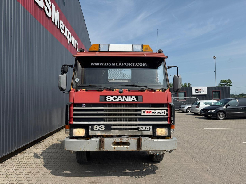 Scania 93, 4x4 - Kipper vrachtwagen: afbeelding 2 Scania 93, 4x4 - Kipper vrachtwagen: afbeelding 2