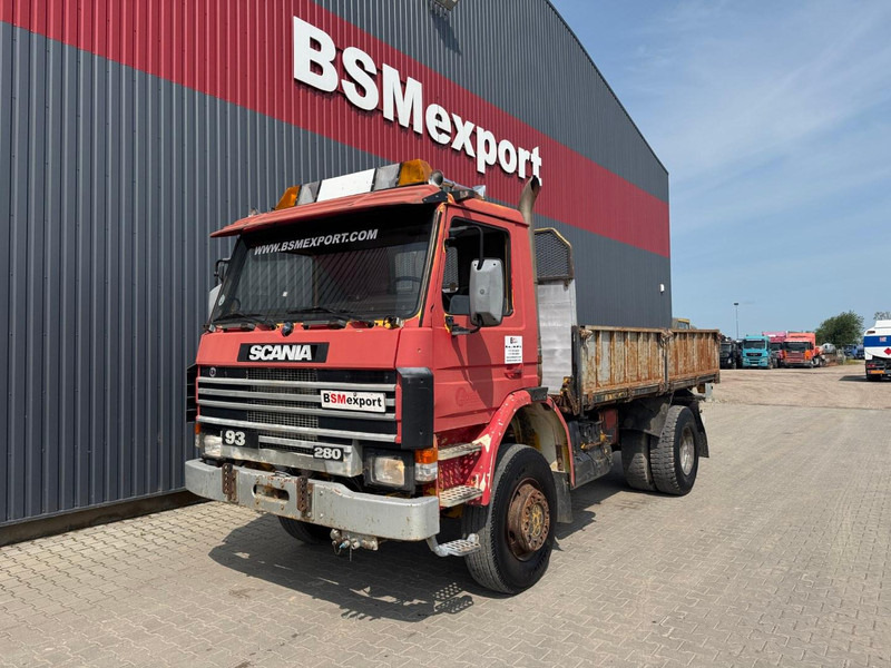 Scania 93, 4x4 - Kipper vrachtwagen: afbeelding 1 Scania 93, 4x4 - Kipper vrachtwagen: afbeelding 1