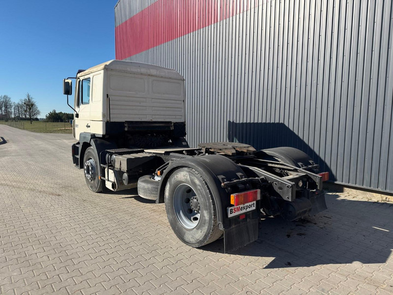 MAN 19.403 - Trekker: afbeelding 4 MAN 19.403 - Trekker: afbeelding 4