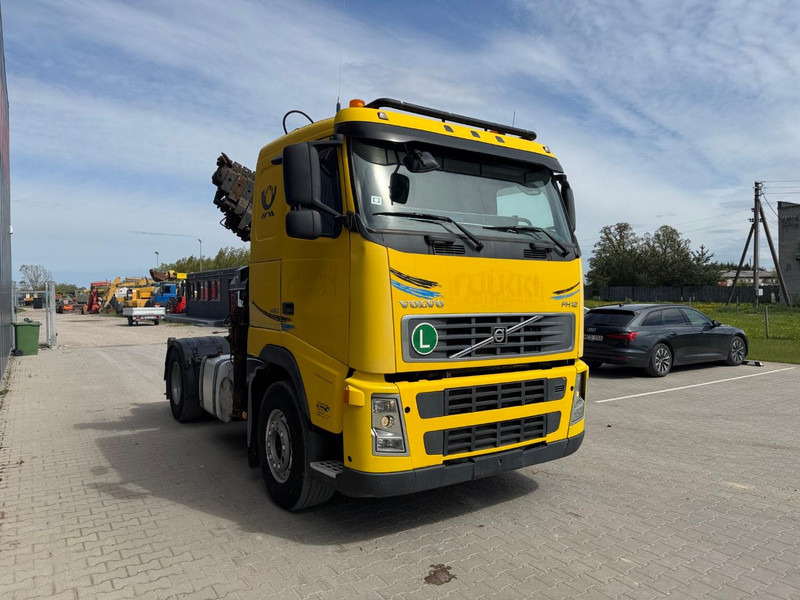 Volvo FH 12 +Hiab 220-5 + Remote control - Trekker: afbeelding 3 Volvo FH 12 +Hiab 220-5 + Remote control - Trekker: afbeelding 3