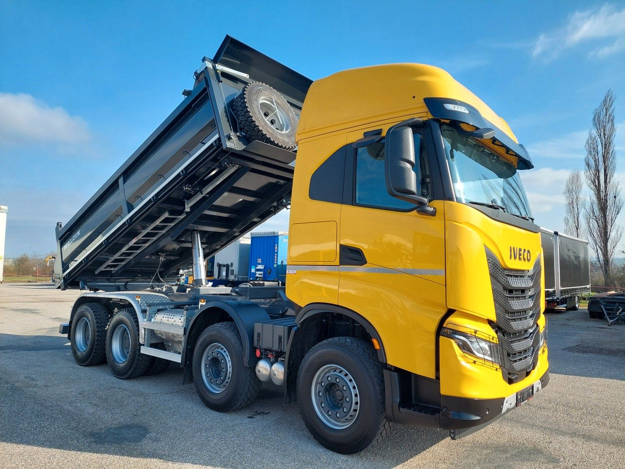 Iveco AS360X53Z Stralis X-WAY 8x4 Bordmatik - Kipper vrachtwagen: afbeelding 2 Iveco AS360X53Z Stralis X-WAY 8x4 Bordmatik - Kipper vrachtwagen: afbeelding 2