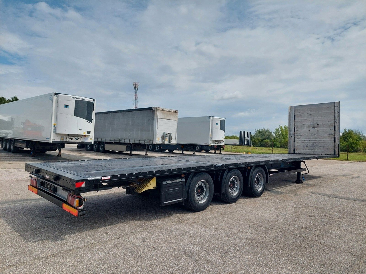 Kögel S24 Mega - Vlakke/ Open oplegger: afbeelding 4 Kögel S24 Mega - Vlakke/ Open oplegger: afbeelding 4