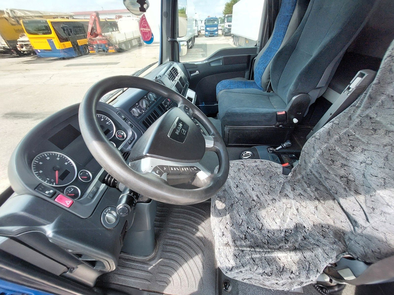 Schuifzeilen vrachtwagen MAN TGL 12.220 4X2 BL Edscha: afbeelding 17