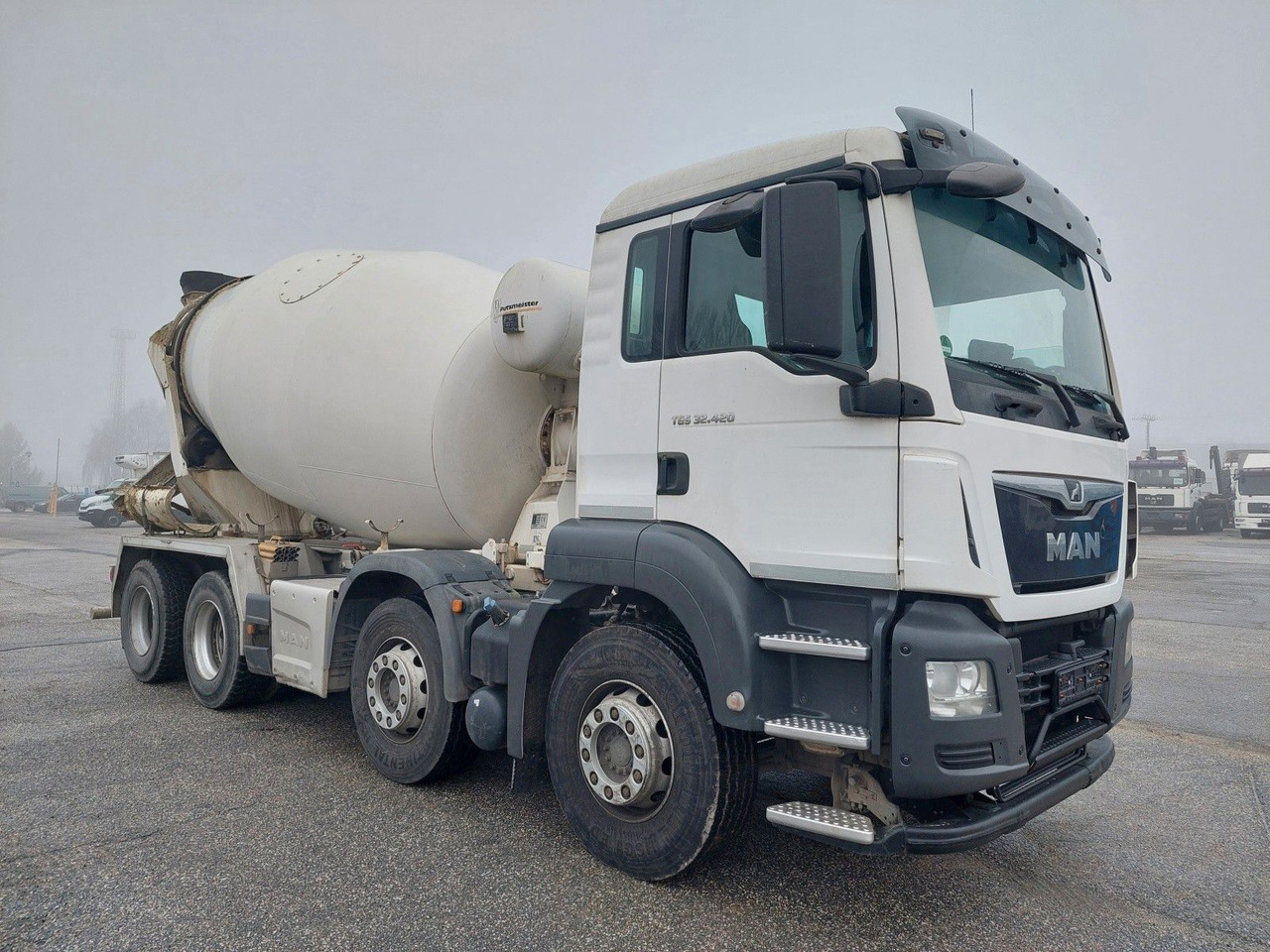 MAN TGS 32.420 BB Intermix 9m3 8x4 - Betonmixer: afbeelding 2 MAN TGS 32.420 BB Intermix 9m3 8x4 - Betonmixer: afbeelding 2