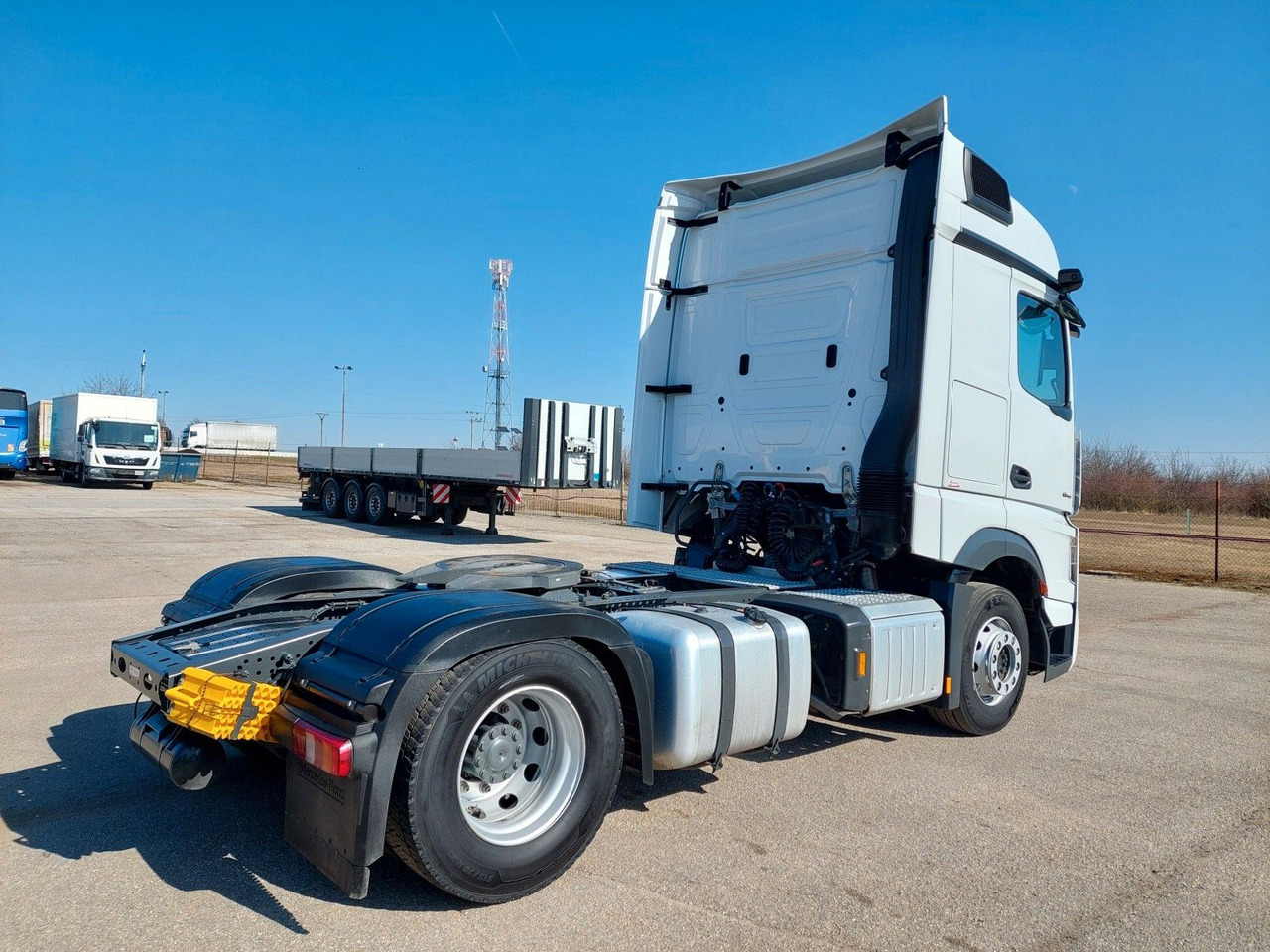 Mercedes-Benz Actros 5 1845 LS BigSpace 4x2 - Trekker: afbeelding 4 Mercedes-Benz Actros 5 1845 LS BigSpace 4x2 - Trekker: afbeelding 4