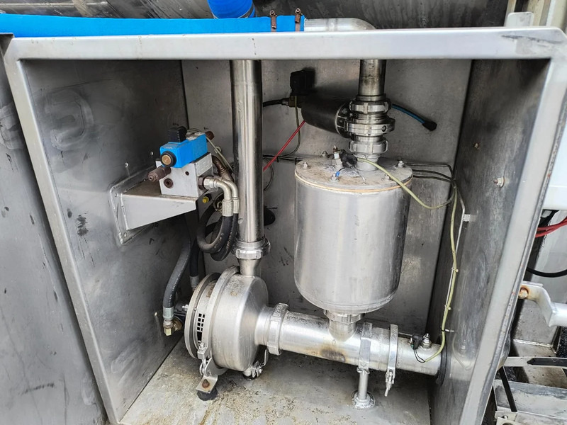 Tankoplegger voor het vervoer van melk ETA 25000L INSULATED INOX TANK - 2 COMP: afbeelding 17 Tankoplegger voor het vervoer van melk ETA 25000L INSULATED INOX TANK - 2 COMP: afbeelding 17
