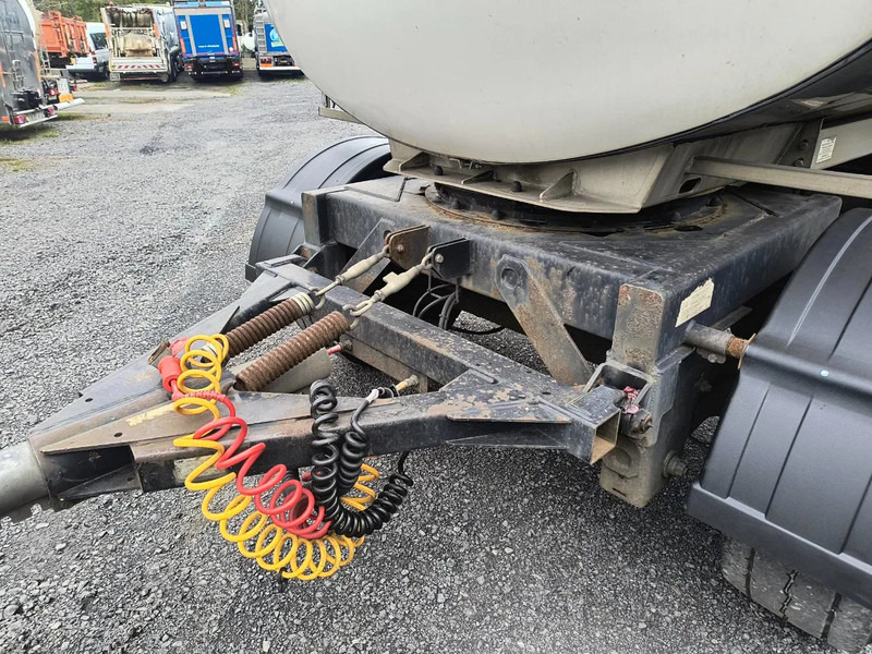 Tank aanhanger voor het vervoer van melk ETA INSULATED INOX TANK 16500L: afbeelding 9 Tank aanhanger voor het vervoer van melk ETA INSULATED INOX TANK 16500L: afbeelding 9