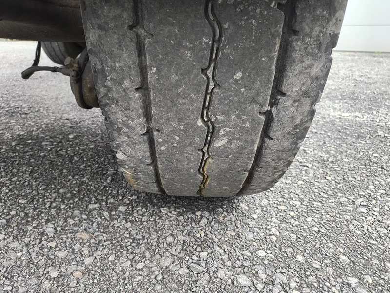 Tank aanhanger voor het vervoer van melk ETA INSULATED INOX TANK 16500L: afbeelding 17 Tank aanhanger voor het vervoer van melk ETA INSULATED INOX TANK 16500L: afbeelding 17