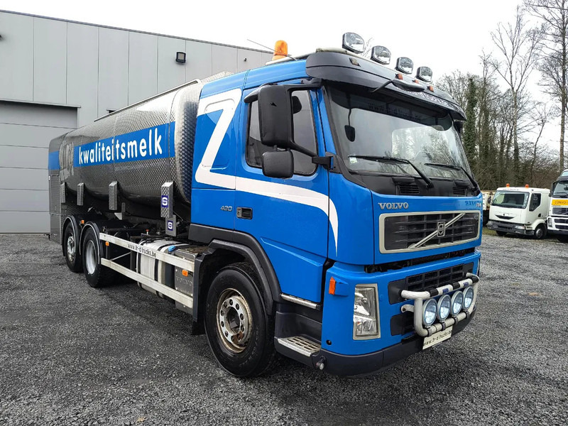Volvo FM 420 17000L INSULATED INOX TANK - 2 COMPARTMENTS - Tankwagen: afbeelding 3 Volvo FM 420 17000L INSULATED INOX TANK - 2 COMPARTMENTS - Tankwagen: afbeelding 3
