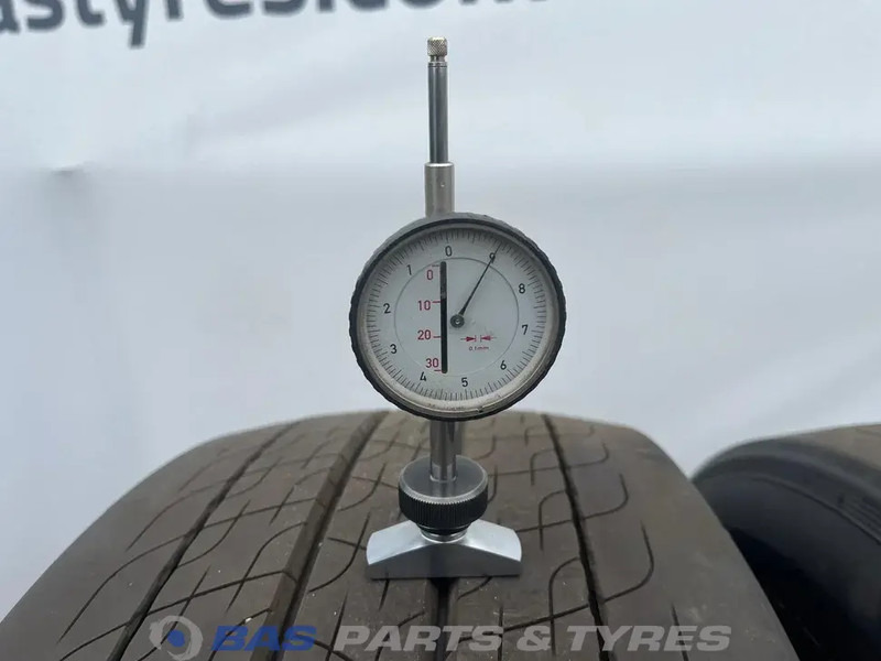 Continental Continental 315/70R22.5 EfficientPro HS5 156/150 M+S 3PMSF gebruikte set - Band voor Vrachtwagen: afbeelding 3 Continental Continental 315/70R22.5 EfficientPro HS5 156/150 M+S 3PMSF gebruikte set - Band voor Vrachtwagen: afbeelding 3