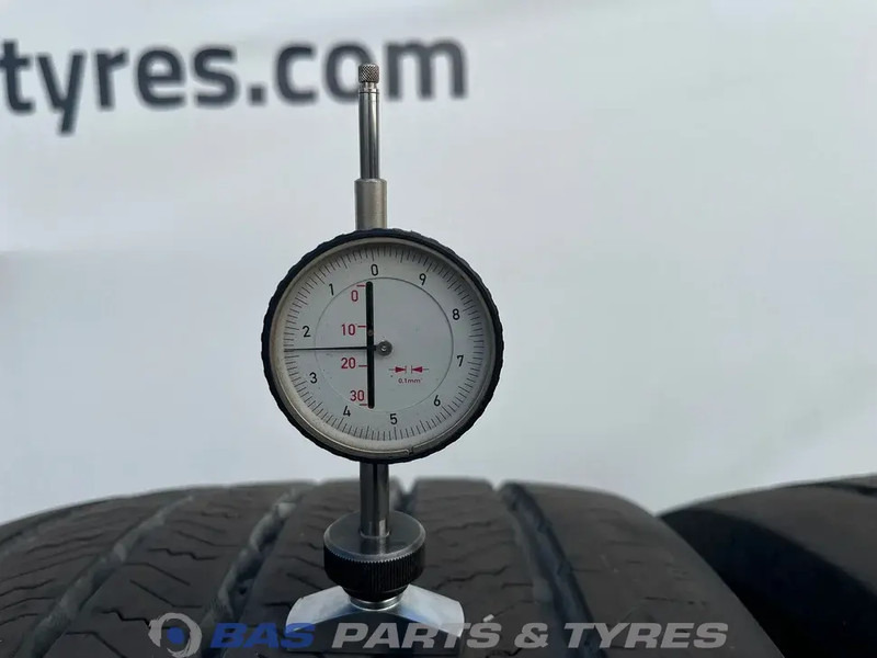Continental Continental 385/55R22.5 Hybrid HS3 160 K M+S 3PMSF gebruikte set - Band voor Vrachtwagen: afbeelding 3 Continental Continental 385/55R22.5 Hybrid HS3 160 K M+S 3PMSF gebruikte set - Band voor Vrachtwagen: afbeelding 3