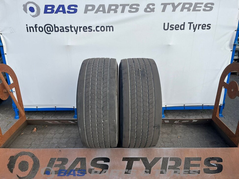 Continental Continental 385/55R22.5 Hybrid HS3 160 K M+S 3PMSF gebruikte set - Band voor Vrachtwagen: afbeelding 1 Continental Continental 385/55R22.5 Hybrid HS3 160 K M+S 3PMSF gebruikte set - Band voor Vrachtwagen: afbeelding 1
