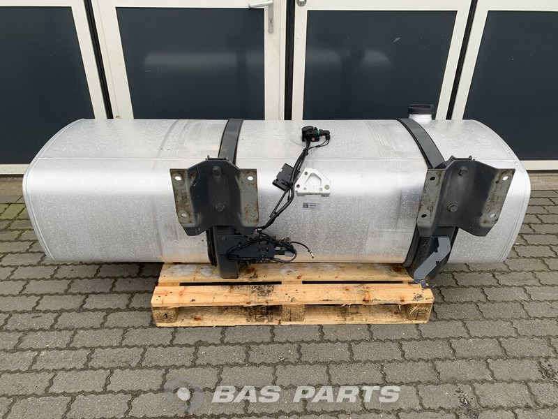DAF Brandstoftank DAF 600 Liter 1659141 - Brandstoftank voor Vrachtwagen: afbeelding 3 DAF Brandstoftank DAF 600 Liter 1659141 - Brandstoftank voor Vrachtwagen: afbeelding 3