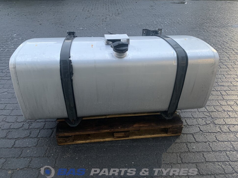 DAF Brandstoftank DAF 620 Liter 1659141 - Brandstoftank voor Vrachtwagen: afbeelding 1 DAF Brandstoftank DAF 620 Liter 1659141 - Brandstoftank voor Vrachtwagen: afbeelding 1