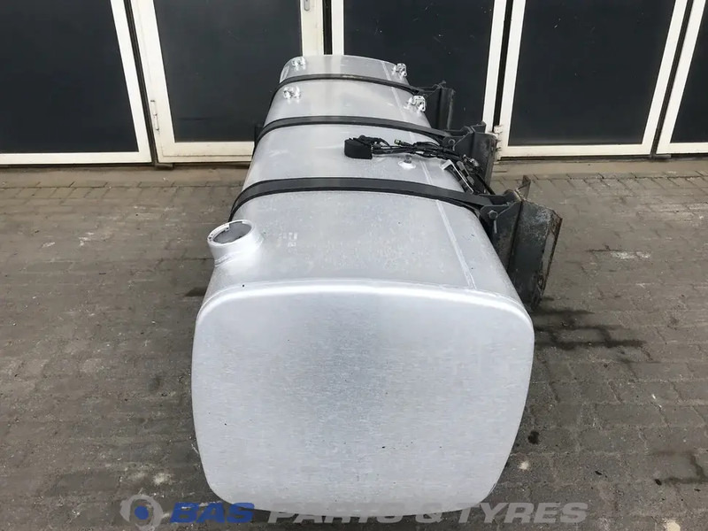 DAF Brandstoftank DAF 845 Liter 1659141 - Brandstoftank voor Vrachtwagen: afbeelding 4 DAF Brandstoftank DAF 845 Liter 1659141 - Brandstoftank voor Vrachtwagen: afbeelding 4