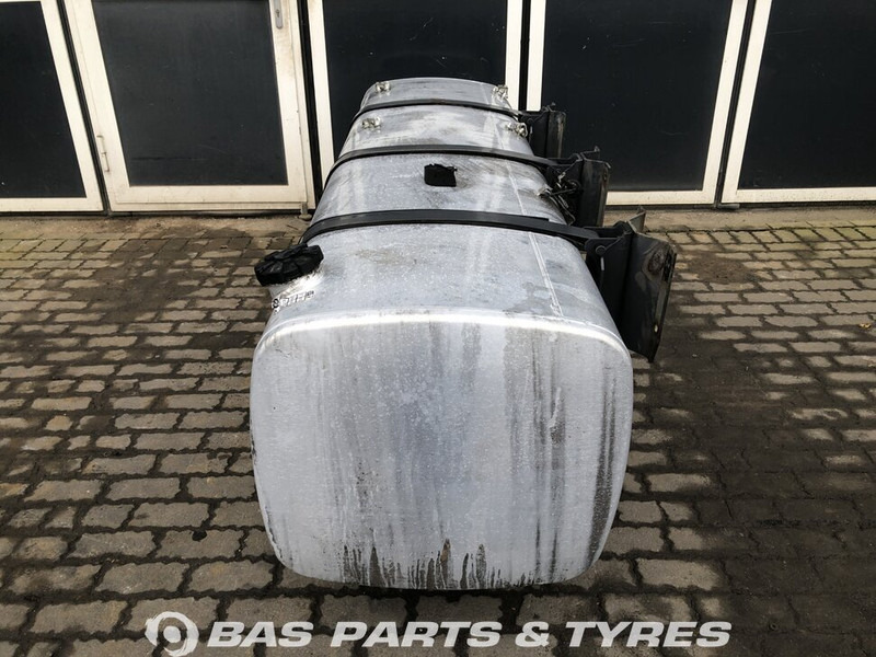 DAF Brandstoftank DAF 845 Liter 1659141 - Brandstoftank voor Vrachtwagen: afbeelding 2 DAF Brandstoftank DAF 845 Liter 1659141 - Brandstoftank voor Vrachtwagen: afbeelding 2