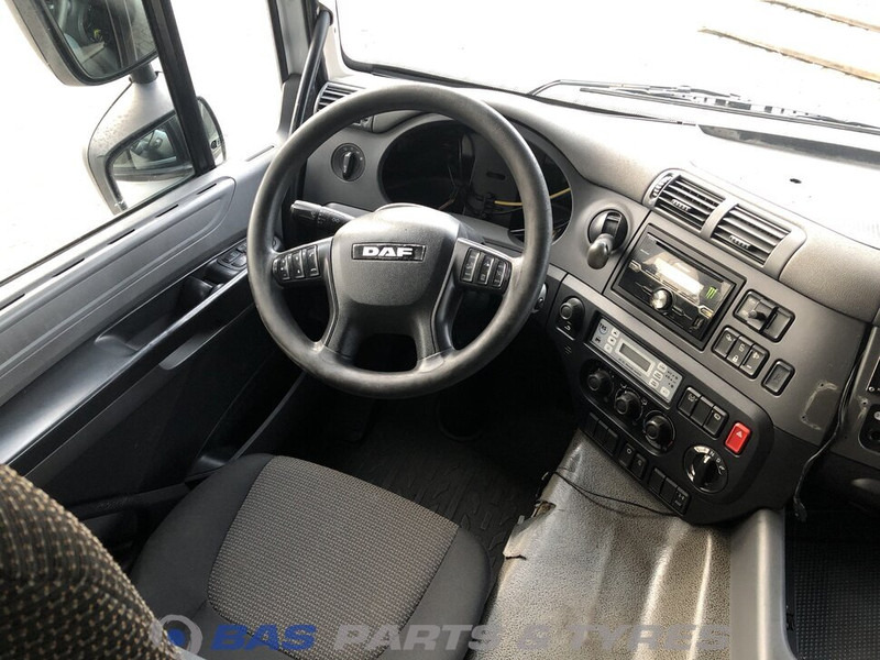 DAF CF Euro 6 DAF Space Cab L2H2 2013608 - Cabine en interieur voor Vrachtwagen: afbeelding 5 DAF CF Euro 6 DAF Space Cab L2H2 2013608 - Cabine en interieur voor Vrachtwagen: afbeelding 5