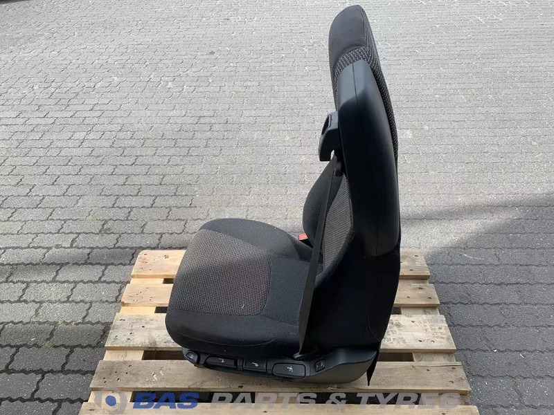 DAF CF Euro 6 - Zitplaats voor Vrachtwagen: afbeelding 2 DAF CF Euro 6 - Zitplaats voor Vrachtwagen: afbeelding 2