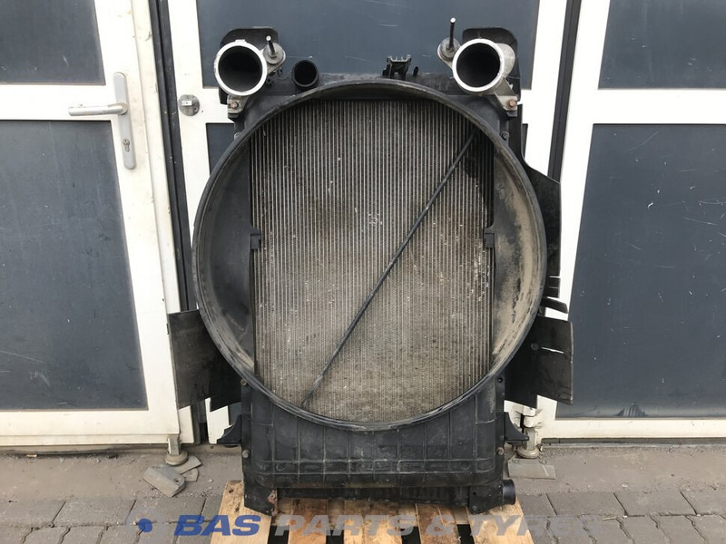 DAF CF85 Euro 4-5 - Radiateur voor Vrachtwagen: afbeelding 1 DAF CF85 Euro 4-5 - Radiateur voor Vrachtwagen: afbeelding 1