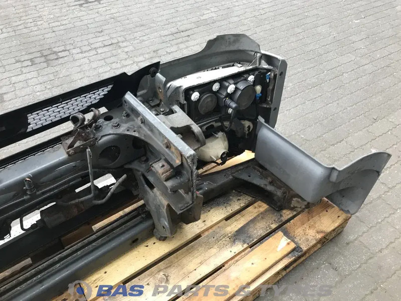 DAF LF Euro 6 Bumper DAF 1706977 - Bumper voor Vrachtwagen: afbeelding 5 DAF LF Euro 6 Bumper DAF 1706977 - Bumper voor Vrachtwagen: afbeelding 5