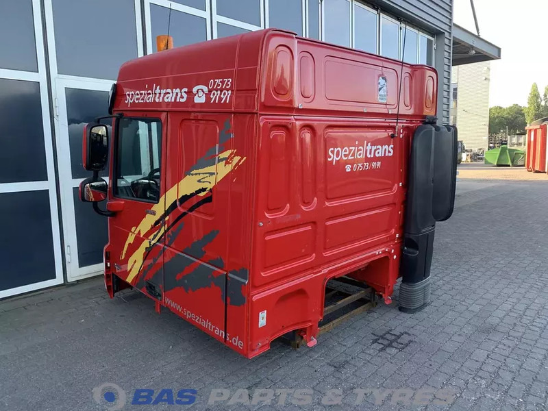 DAF XF106 DAF Space Cab L2H2 1811560 - Cabine en interieur voor Vrachtwagen: afbeelding 4 DAF XF106 DAF Space Cab L2H2 1811560 - Cabine en interieur voor Vrachtwagen: afbeelding 4