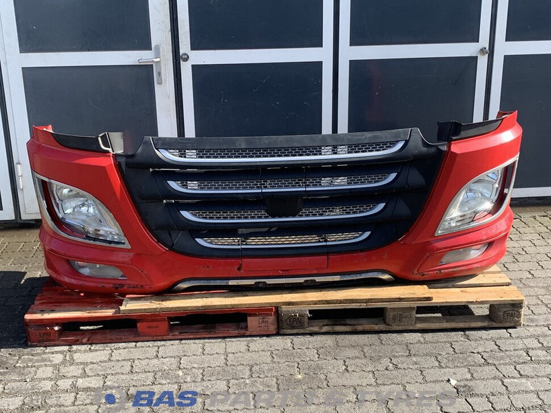 DAF XF106 - Bumper voor Vrachtwagen: afbeelding 1 DAF XF106 - Bumper voor Vrachtwagen: afbeelding 1