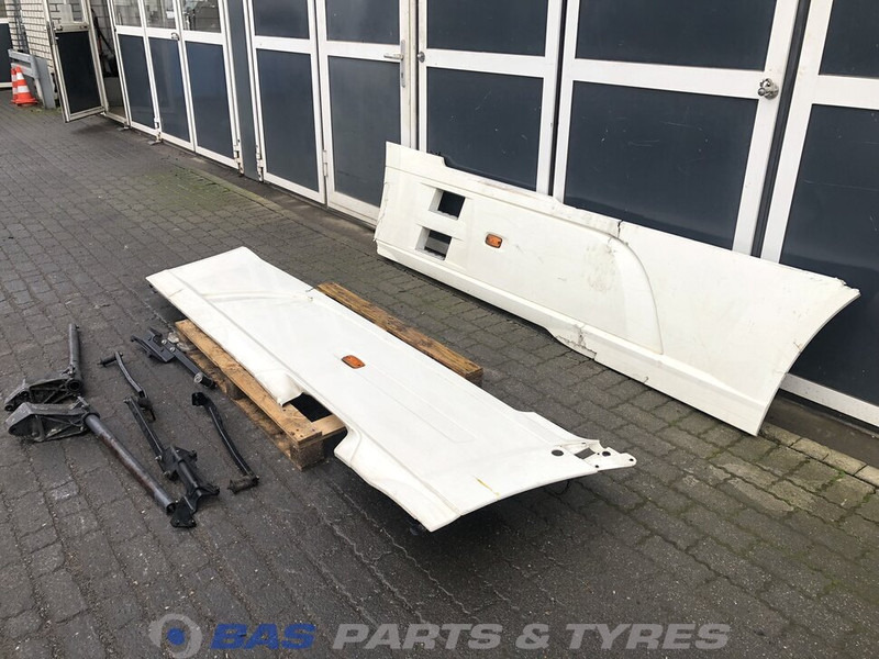 DAF XF106 Sideskirt Set DAF 1903109 - Carrosserie en exterieur voor Vrachtwagen: afbeelding 2 DAF XF106 Sideskirt Set DAF 1903109 - Carrosserie en exterieur voor Vrachtwagen: afbeelding 2