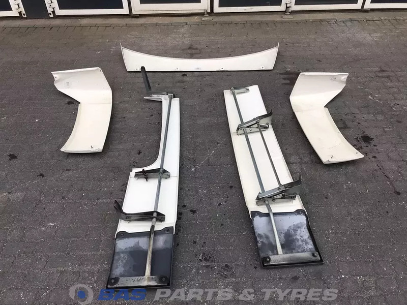DAF XF106 Spoilerset DAF Super Space Cab L2H3 1671843 - Aerokit/ Spoiler voor Vrachtwagen: afbeelding 4 DAF XF106 Spoilerset DAF Super Space Cab L2H3 1671843 - Aerokit/ Spoiler voor Vrachtwagen: afbeelding 4