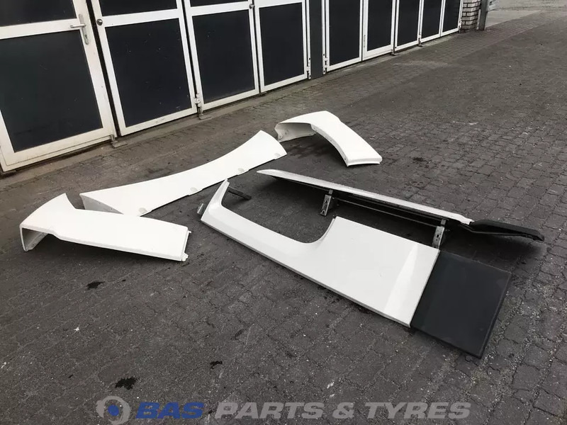 DAF XF106 Spoilerset DAF Super Space Cab L2H3 1671843 - Aerokit/ Spoiler voor Vrachtwagen: afbeelding 3 DAF XF106 Spoilerset DAF Super Space Cab L2H3 1671843 - Aerokit/ Spoiler voor Vrachtwagen: afbeelding 3