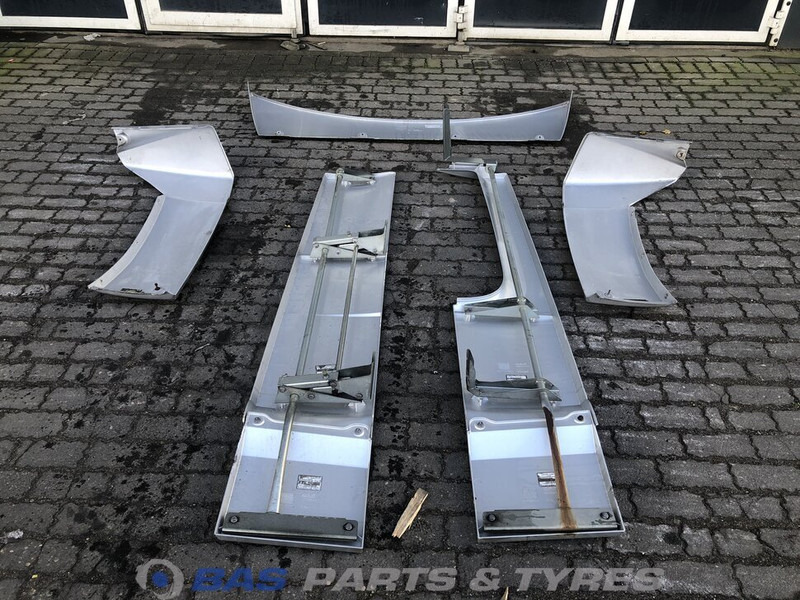 DAF XF106 Spoilerset DAF Super Space Cab L2H3 1671845 - Aerokit/ Spoiler voor Vrachtwagen: afbeelding 4 DAF XF106 Spoilerset DAF Super Space Cab L2H3 1671845 - Aerokit/ Spoiler voor Vrachtwagen: afbeelding 4