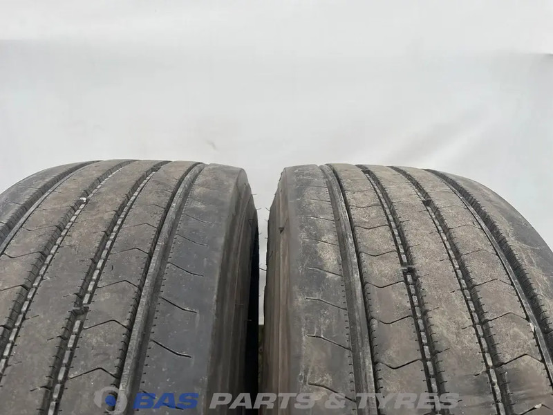 Firestone Firestone 315/70R22.5 FS422+ 154/150 M+S 3PMSF gebruikte set - Band voor Vrachtwagen: afbeelding 2 Firestone Firestone 315/70R22.5 FS422+ 154/150 M+S 3PMSF gebruikte set - Band voor Vrachtwagen: afbeelding 2