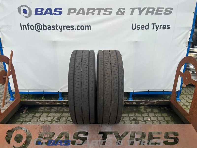 Firestone Firestone 315/70R22.5 FS424 EVO 156/150 M+S 3PMSF gebruikte set - Band voor Vrachtwagen: afbeelding 1 Firestone Firestone 315/70R22.5 FS424 EVO 156/150 M+S 3PMSF gebruikte set - Band voor Vrachtwagen: afbeelding 1
