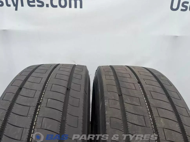 Firestone Firestone 315/70R22.5 FS424 EVO 156/150 M+S 3PMSF gebruikte set - Band voor Vrachtwagen: afbeelding 2 Firestone Firestone 315/70R22.5 FS424 EVO 156/150 M+S 3PMSF gebruikte set - Band voor Vrachtwagen: afbeelding 2