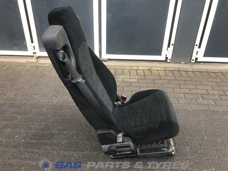 Mercedes-Benz Actros MP4 Bijrijdersstoel Mercedes A 960 910 38 03 - Zitplaats voor Vrachtwagen: afbeelding 4 Mercedes-Benz Actros MP4 Bijrijdersstoel Mercedes A 960 910 38 03 - Zitplaats voor Vrachtwagen: afbeelding 4