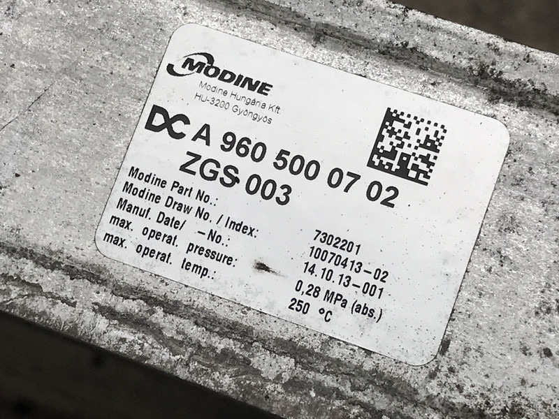 Mercedes-Benz Antos MP4 Intercooler Mercedes A 960 500 07 02 - Intercooler voor Vrachtwagen: afbeelding 3 Mercedes-Benz Antos MP4 Intercooler Mercedes A 960 500 07 02 - Intercooler voor Vrachtwagen: afbeelding 3