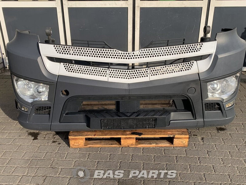 Mercedes-Benz Antos MP4 - Bumper voor Vrachtwagen: afbeelding 1 Mercedes-Benz Antos MP4 - Bumper voor Vrachtwagen: afbeelding 1