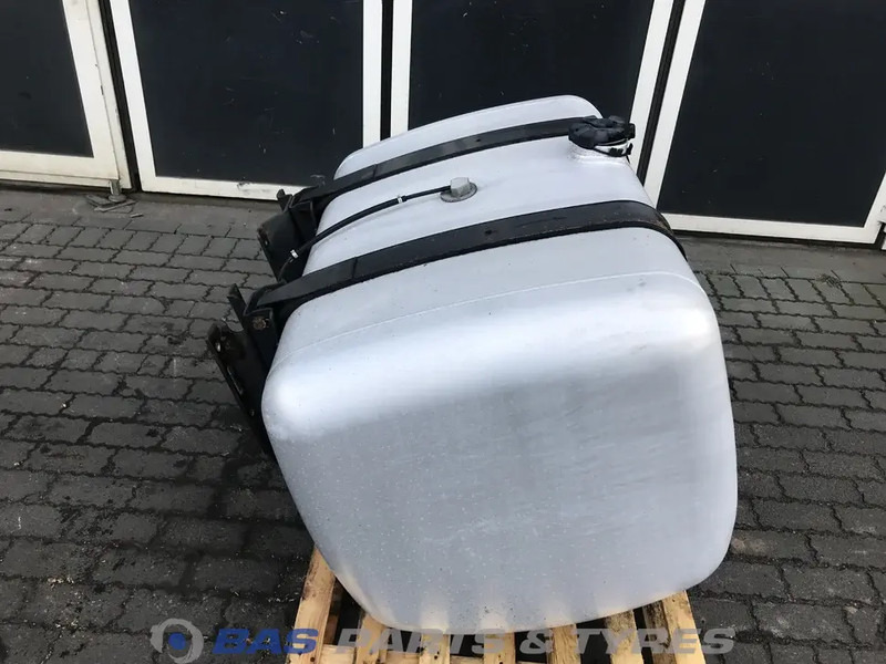 Mercedes-Benz Brandstoftank Mercedes 480 Liter A 960 470 43 03 - Brandstoftank voor Vrachtwagen: afbeelding 4 Mercedes-Benz Brandstoftank Mercedes 480 Liter A 960 470 43 03 - Brandstoftank voor Vrachtwagen: afbeelding 4