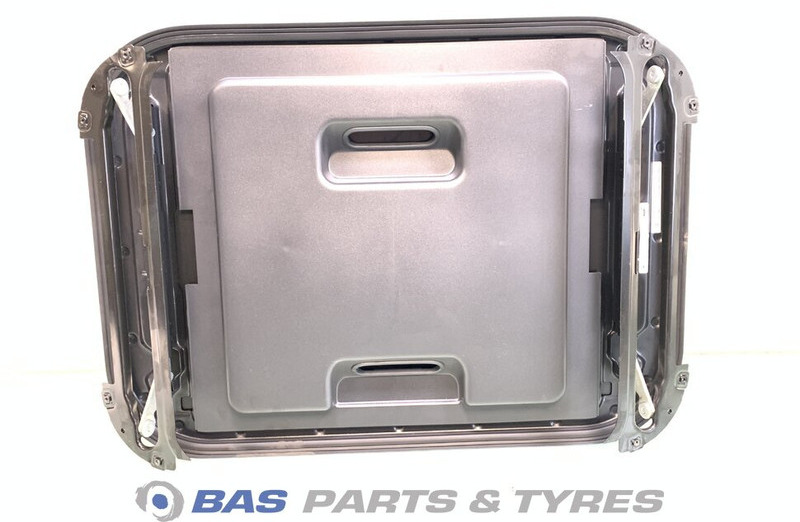 Mercedes-Benz Dakluik Mercedes A 943 830 04 42 - Zonneklep voor Vrachtwagen: afbeelding 2 Mercedes-Benz Dakluik Mercedes A 943 830 04 42 - Zonneklep voor Vrachtwagen: afbeelding 2