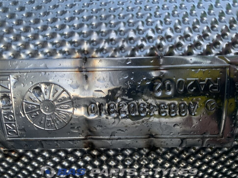 Mercedes-Benz Uitlaatpijp Mercedes A 663 490 28 10 - Uitlaatpijp voor Vrachtwagen: afbeelding 4 Mercedes-Benz Uitlaatpijp Mercedes A 663 490 28 10 - Uitlaatpijp voor Vrachtwagen: afbeelding 4