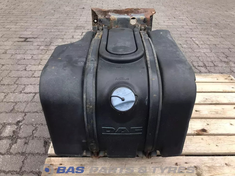DAF DAF AdBlue tank 1702283 - Onderdelen voor Vrachtwagen: afbeelding 1 DAF DAF AdBlue tank 1702283 - Onderdelen voor Vrachtwagen: afbeelding 1