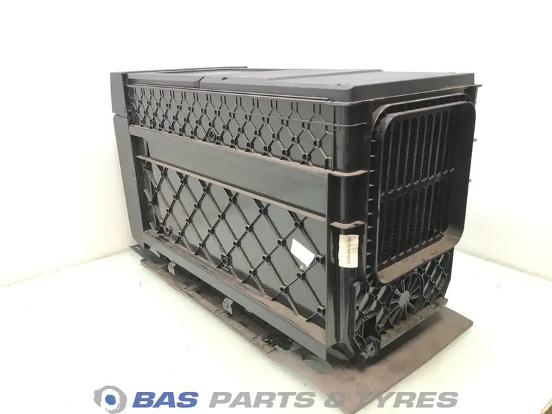 Mercedes-Benz Actros MP4 Koelkast Mercedes 36 Liter A 960 820 03 06 - Onderdelen voor Vrachtwagen: afbeelding 3 Mercedes-Benz Actros MP4 Koelkast Mercedes 36 Liter A 960 820 03 06 - Onderdelen voor Vrachtwagen: afbeelding 3