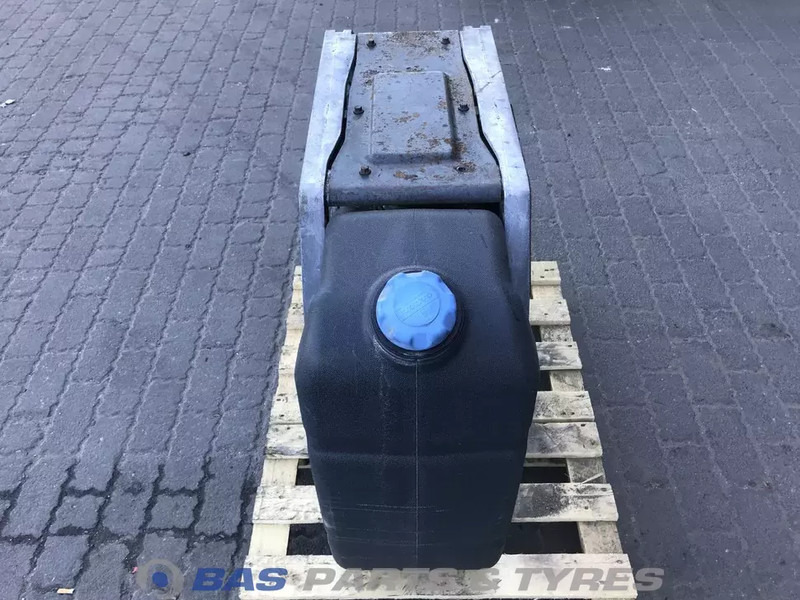 Volvo Volvo AdBlue tank 21219301 - Onderdelen voor Vrachtwagen: afbeelding 4 Volvo Volvo AdBlue tank 21219301 - Onderdelen voor Vrachtwagen: afbeelding 4