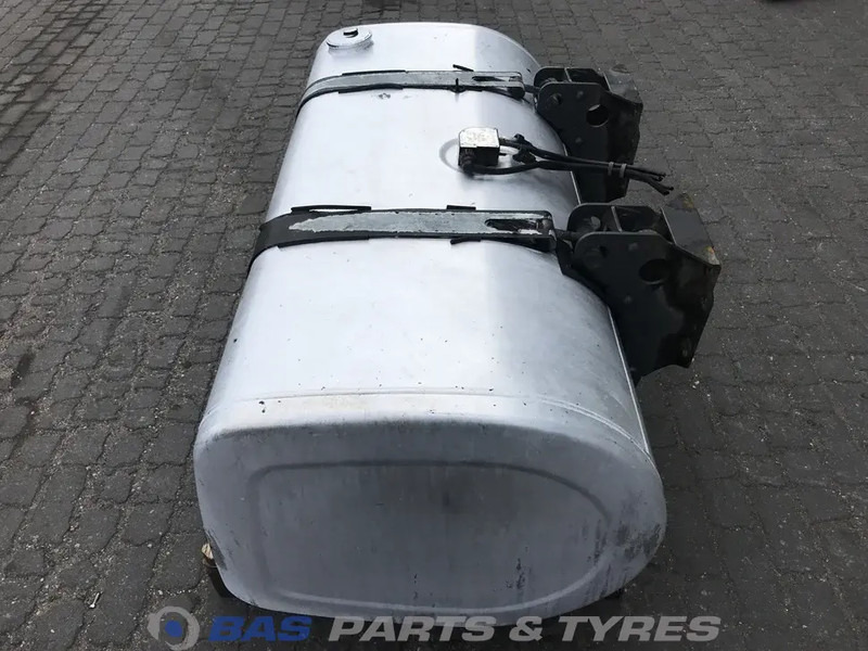 Renault Brandstoftank Renault 415 Liter G0000196 - Brandstoftank voor Vrachtwagen: afbeelding 2 Renault Brandstoftank Renault 415 Liter G0000196 - Brandstoftank voor Vrachtwagen: afbeelding 2