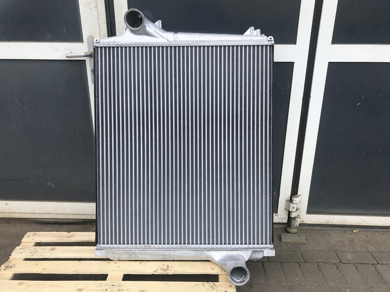 Renault Intercooler Renault 7422062508 - Intercooler voor Vrachtwagen: afbeelding 1 Renault Intercooler Renault 7422062508 - Intercooler voor Vrachtwagen: afbeelding 1