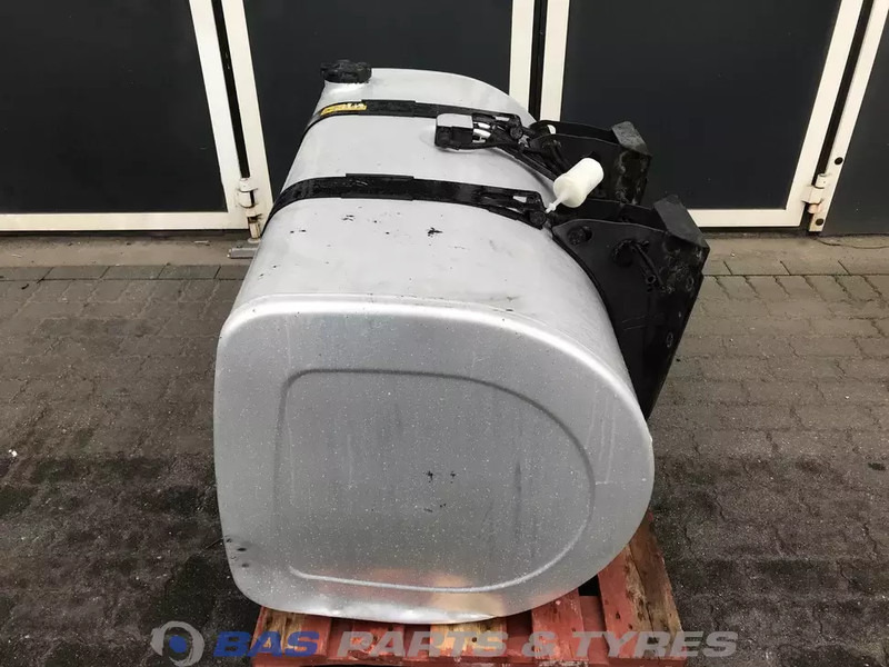 Renault - Brandstoftank voor Vrachtwagen: afbeelding 2 Renault - Brandstoftank voor Vrachtwagen: afbeelding 2