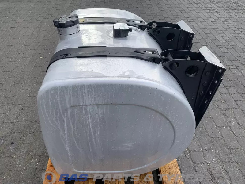 Renault - Brandstoftank voor Vrachtwagen: afbeelding 2 Renault - Brandstoftank voor Vrachtwagen: afbeelding 2