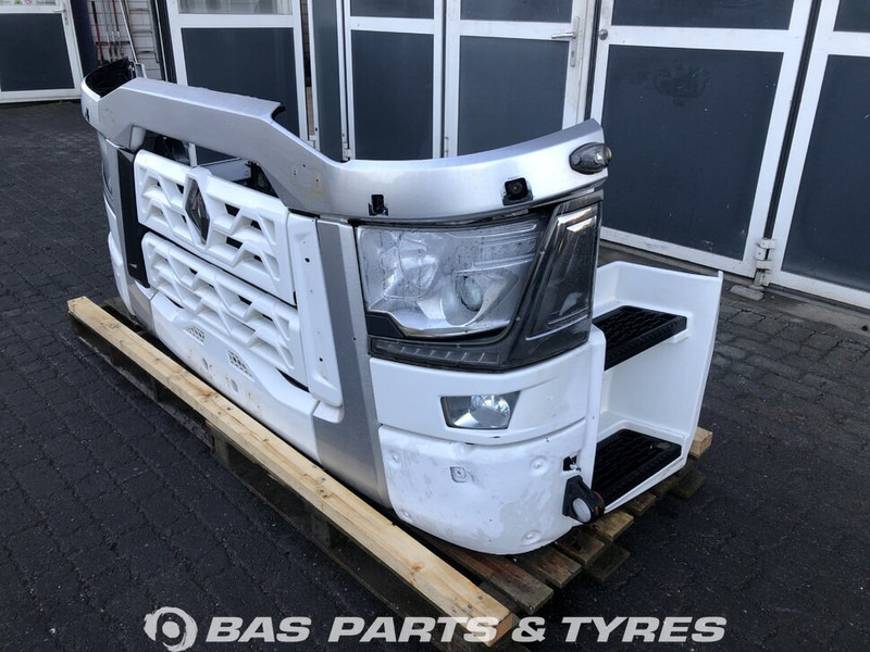 Renault T-Serie Bumper Renault 7423309367 - Bumper voor Vrachtwagen: afbeelding 2 Renault T-Serie Bumper Renault 7423309367 - Bumper voor Vrachtwagen: afbeelding 2