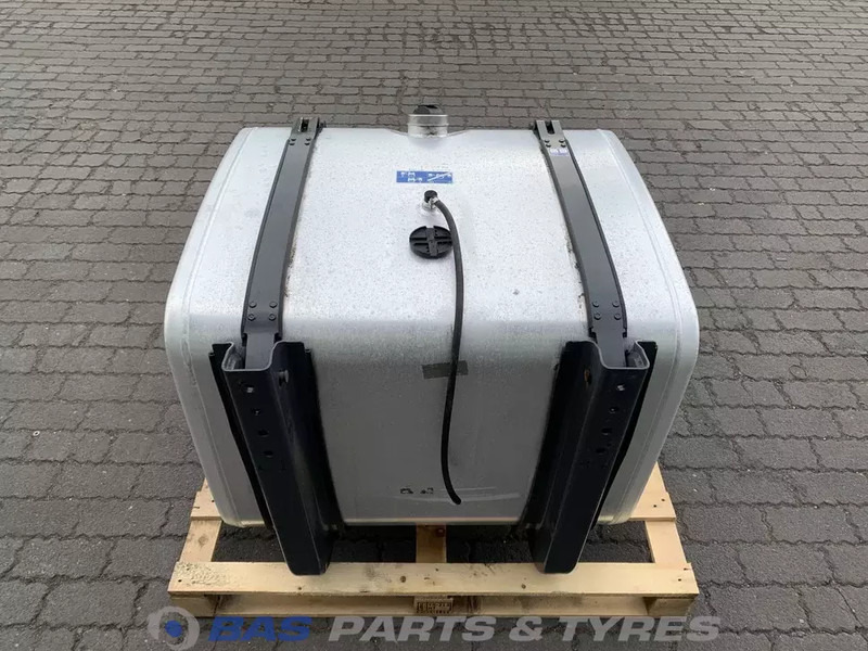 Scania Brandstoftank Scania 350 Liter 1871189 - Brandstoftank voor Vrachtwagen: afbeelding 3 Scania Brandstoftank Scania 350 Liter 1871189 - Brandstoftank voor Vrachtwagen: afbeelding 3