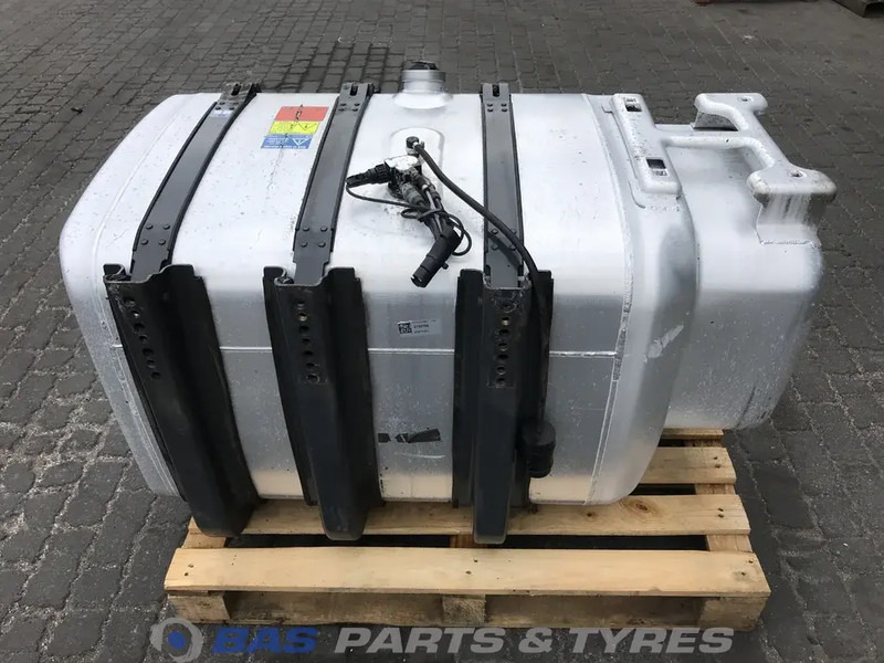 Scania Brandstoftank Scania 540 Liter 1887755 - Brandstoftank voor Vrachtwagen: afbeelding 3 Scania Brandstoftank Scania 540 Liter 1887755 - Brandstoftank voor Vrachtwagen: afbeelding 3