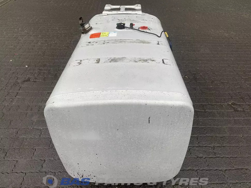 Scania Brandstoftank Scania 710 Liter 2532047 - Brandstoftank voor Vrachtwagen: afbeelding 2 Scania Brandstoftank Scania 710 Liter 2532047 - Brandstoftank voor Vrachtwagen: afbeelding 2